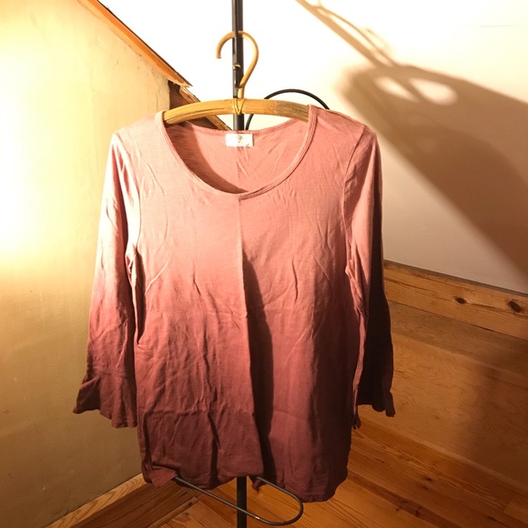 t.la Purple Ombré 3/4 Length Top, EUC, M - Picture 3 of 15